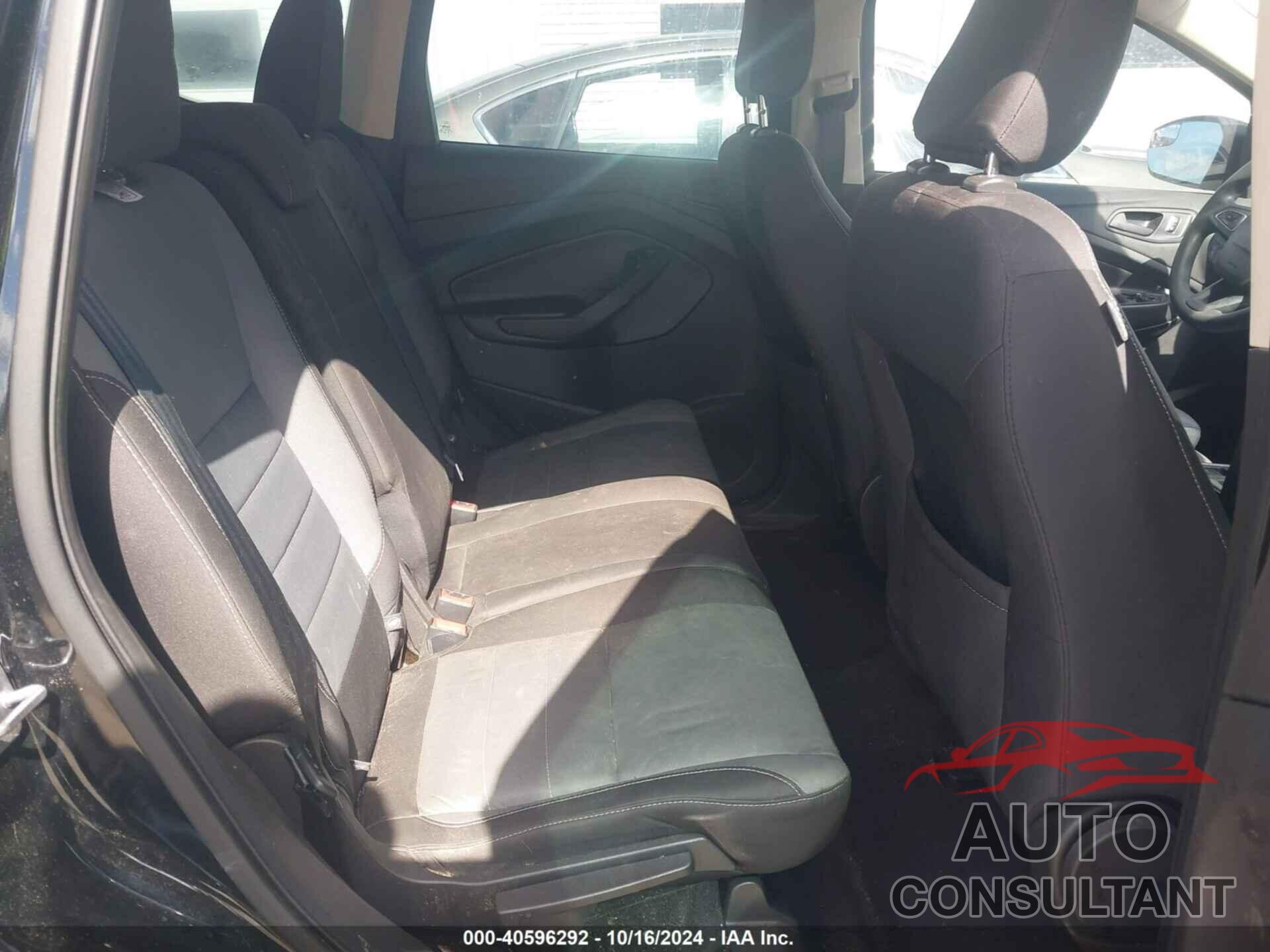 FORD ESCAPE 2018 - 1FMCU0F77JUA54861