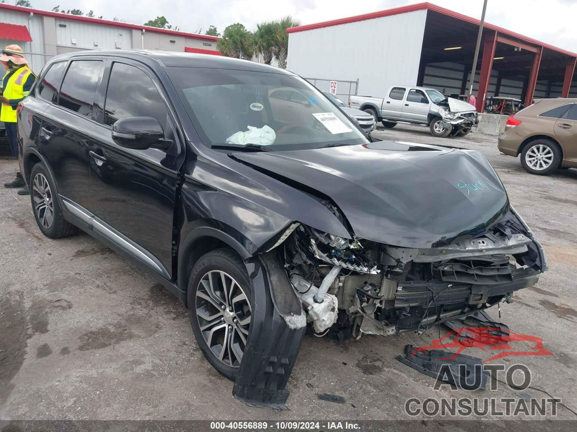 MITSUBISHI OUTLANDER 2018 - JA4AD3A31JZ050609