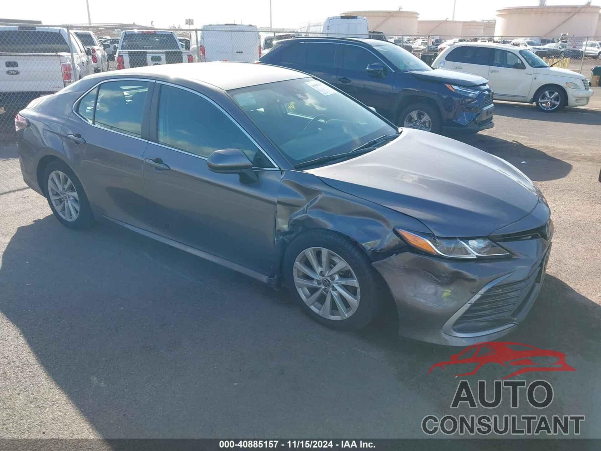 TOYOTA CAMRY 2022 - 4T1C11AK8NU640520
