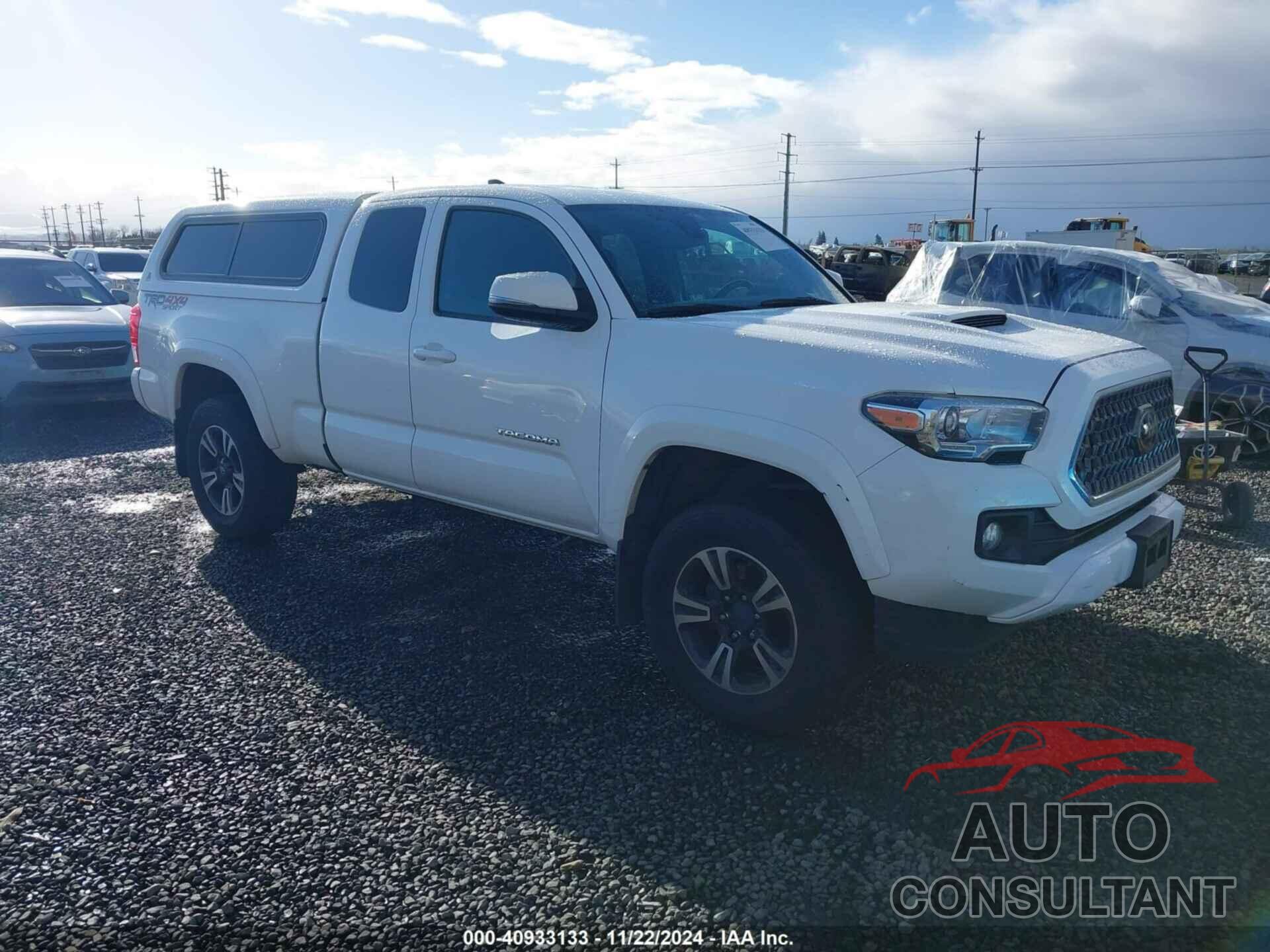 TOYOTA TACOMA 2018 - 5TFSZ5AN2JX151579