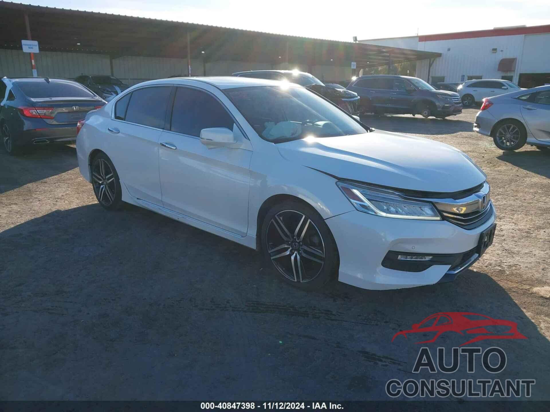 HONDA ACCORD 2017 - 1HGCR3F95HA013215