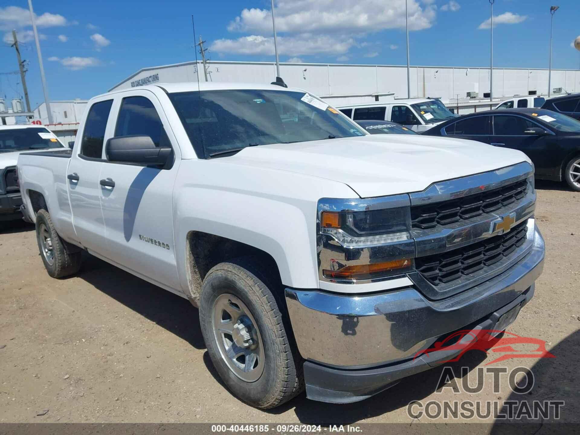CHEVROLET SILVERADO 1500 2018 - 1GCRCNEH6JZ343399