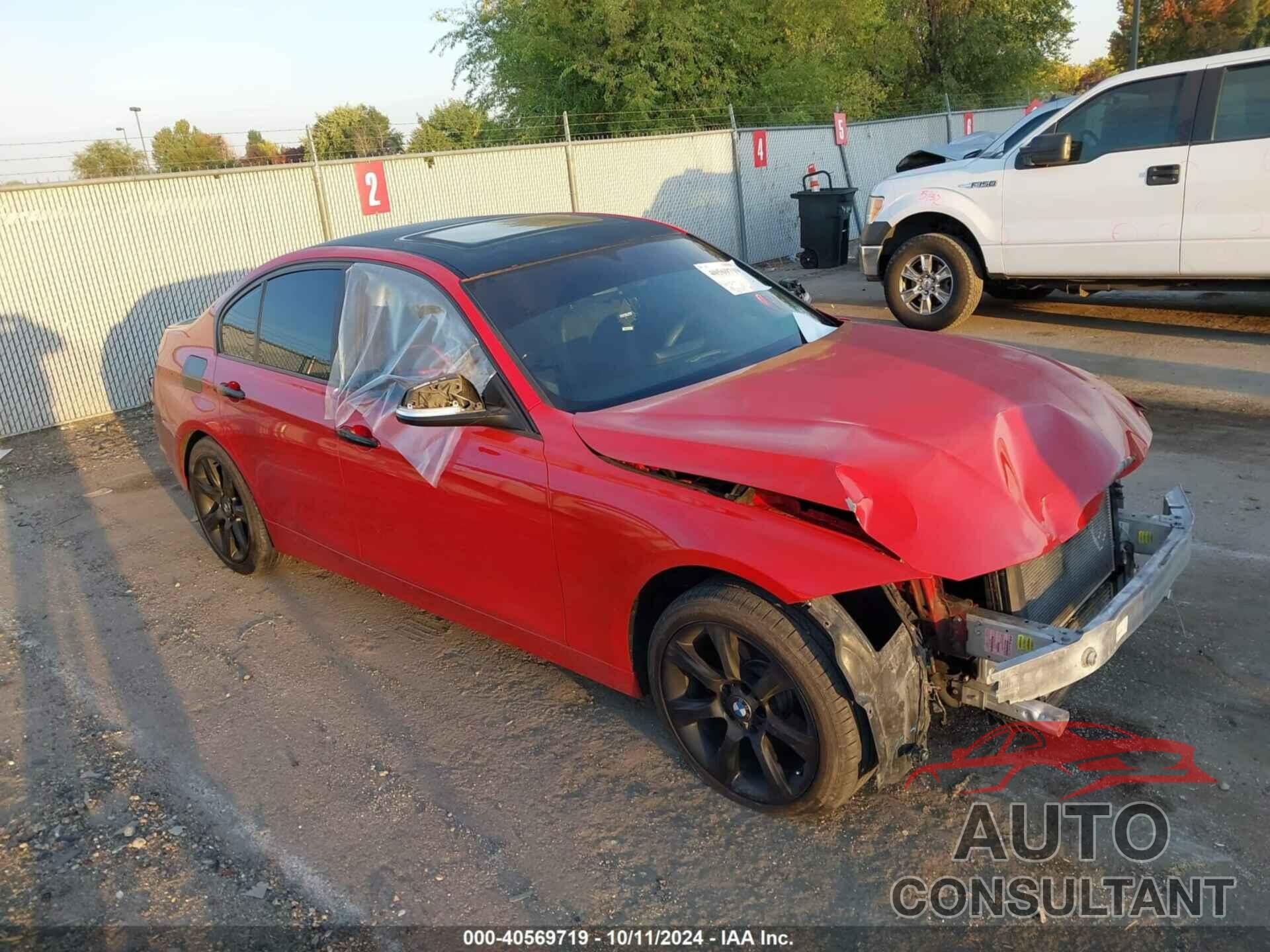 BMW 320I 2014 - WBA3C3G55ENS72638