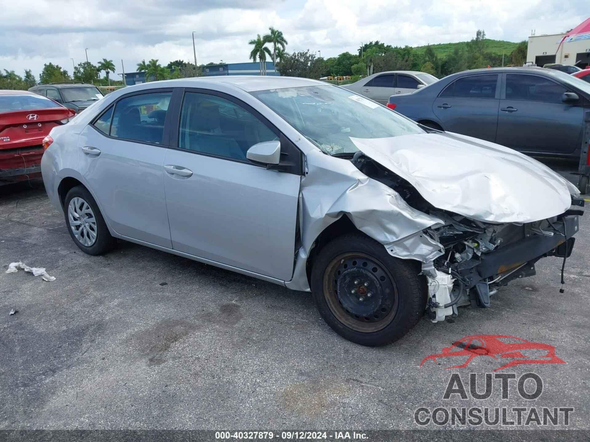 TOYOTA COROLLA 2018 - 2T1BURHE7JC058213