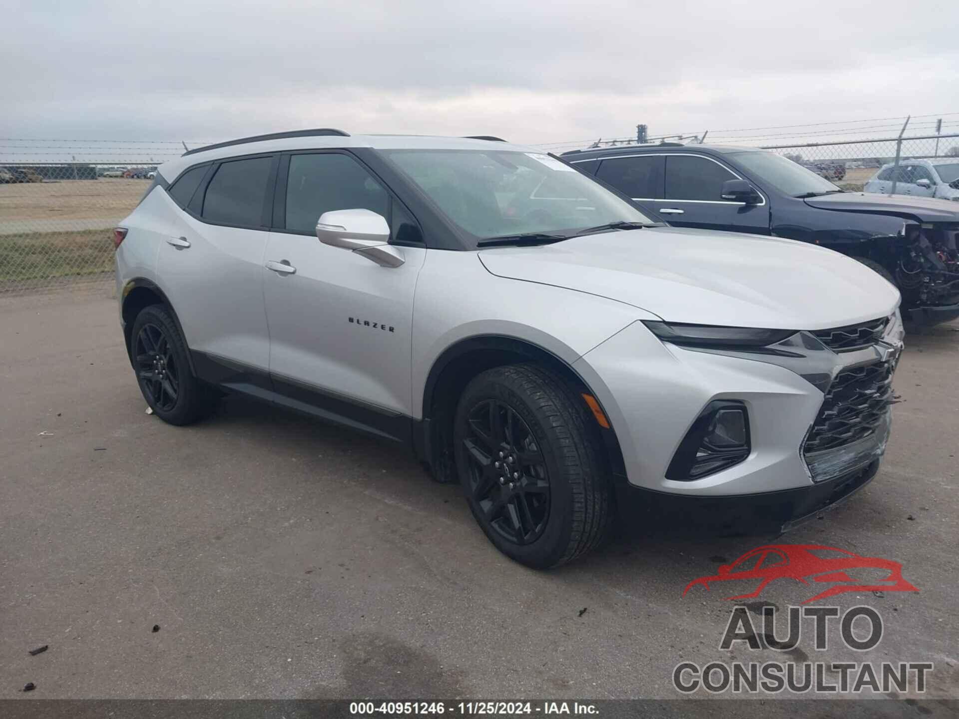 CHEVROLET BLAZER 2020 - 3GNKBKRS5LS685572