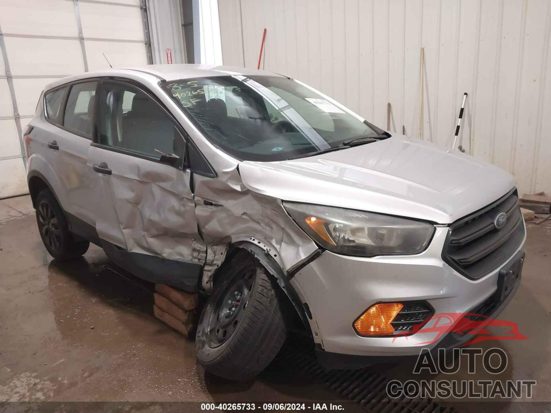 FORD ESCAPE 2018 - 1FMCU0F74JUA55515