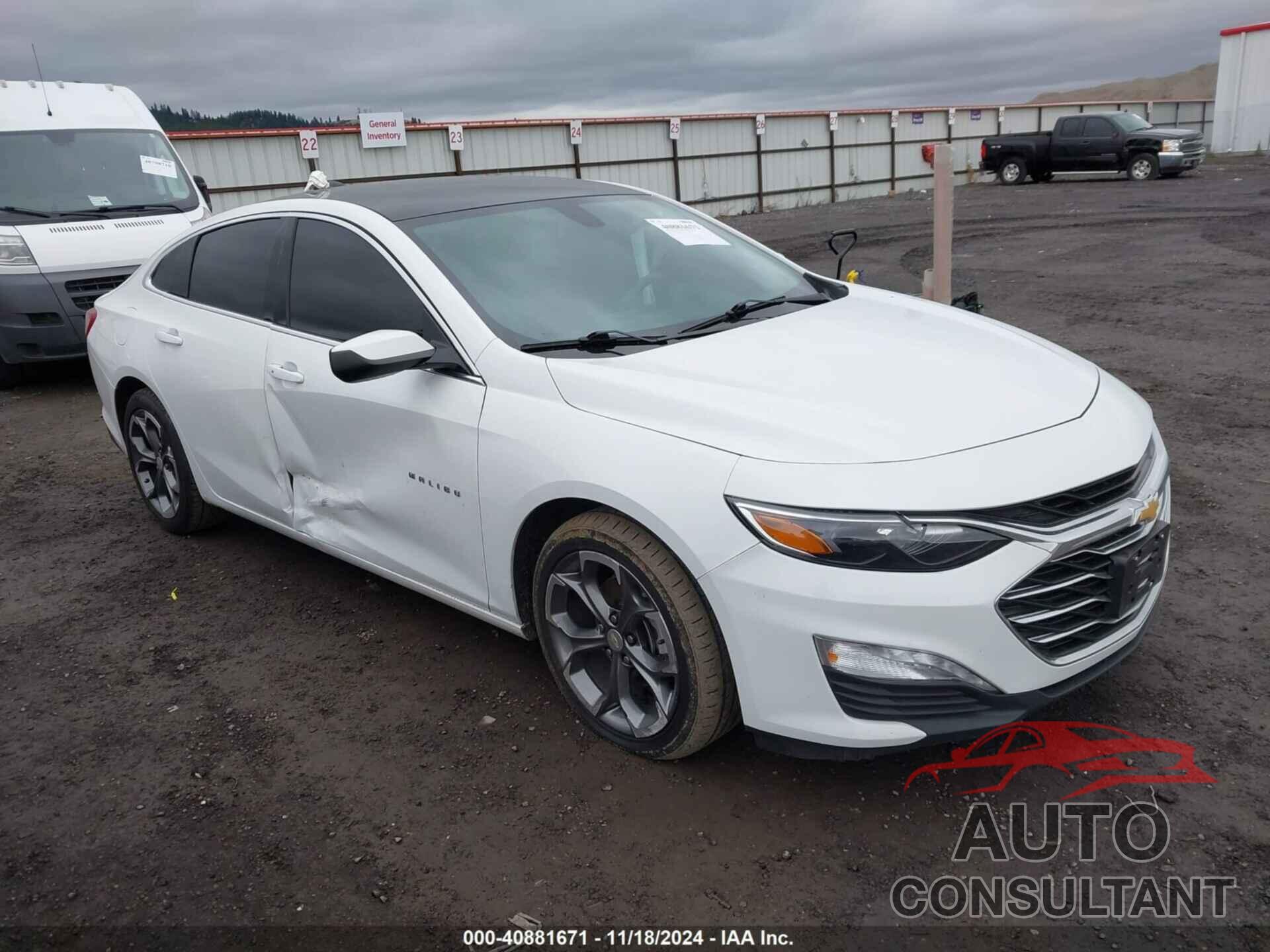 CHEVROLET MALIBU 2021 - 1G1ZD5ST1MF073955