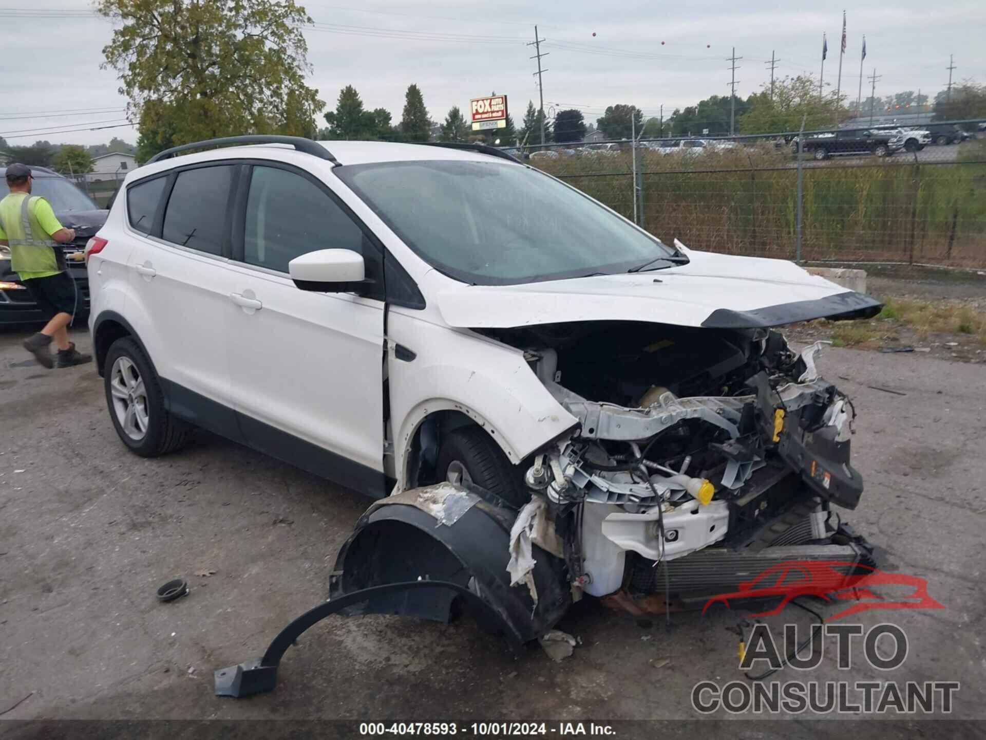 FORD ESCAPE 2016 - 1FMCU0GX5GUC08930