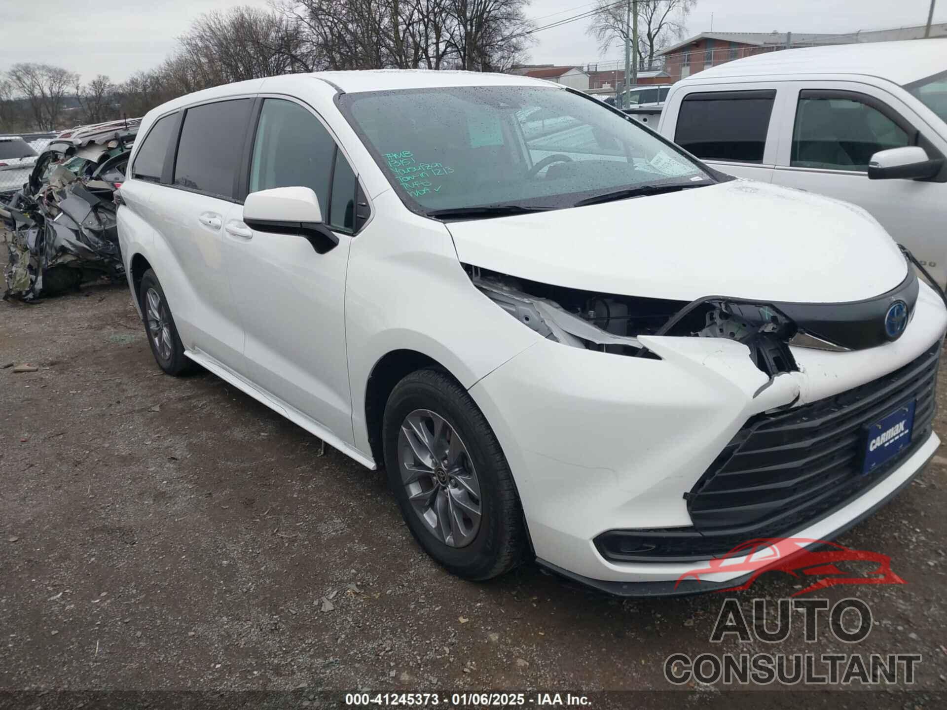 TOYOTA SIENNA 2023 - 5TDKRKEC6PS161716