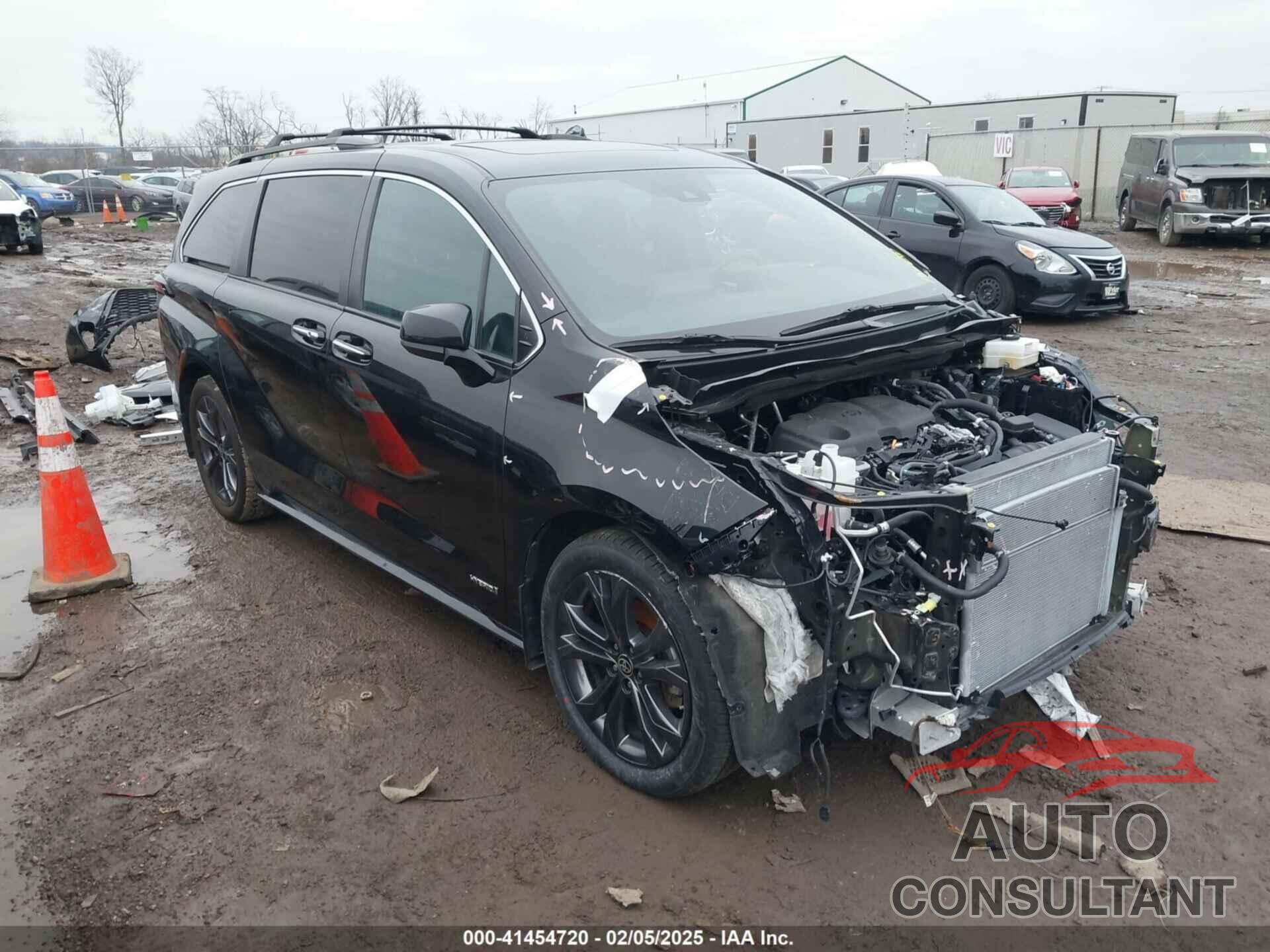 TOYOTA SIENNA 2021 - 5TDDRKEC7MS036230