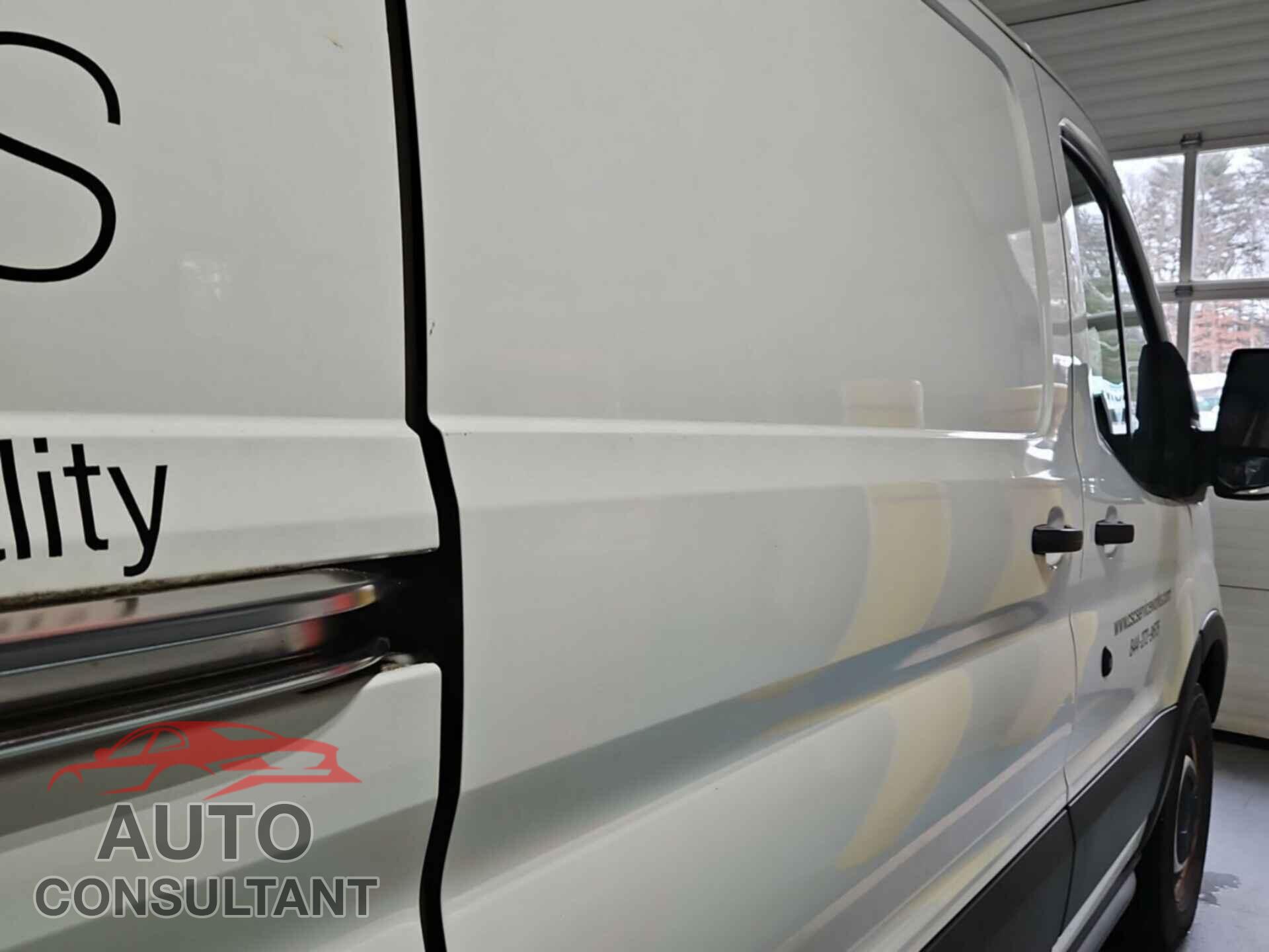 FORD TRANSIT 2015 - 1FTNE2YM1FKB32272