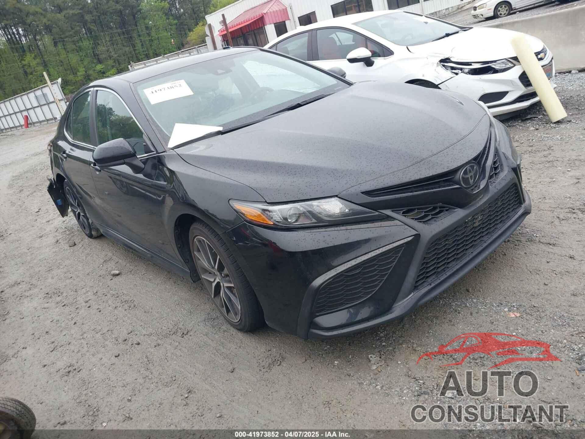TOYOTA CAMRY 2021 - 4T1G11AK2MU456447