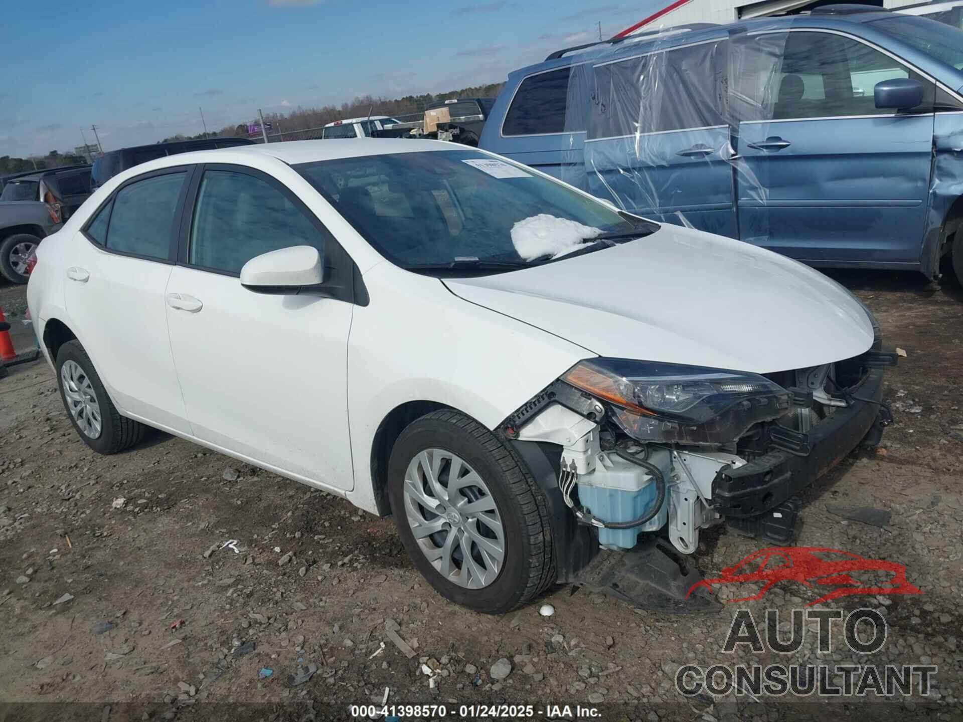 TOYOTA COROLLA 2018 - 2T1BURHEXJC044418