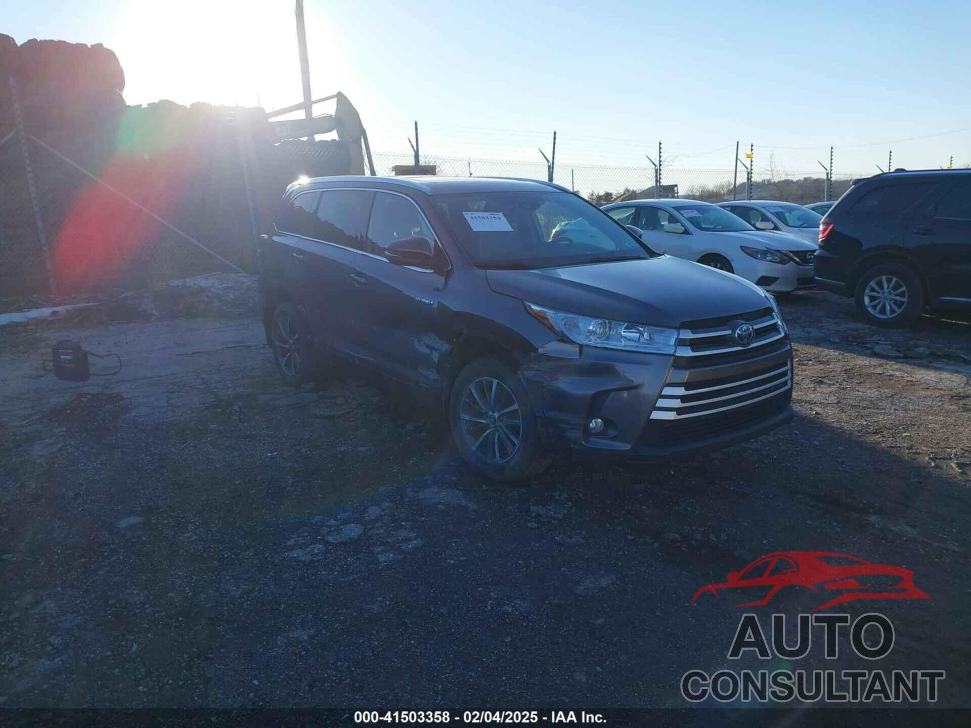 TOYOTA HIGHLANDER HYBRID 2019 - 5TDJGRFH3KS052658