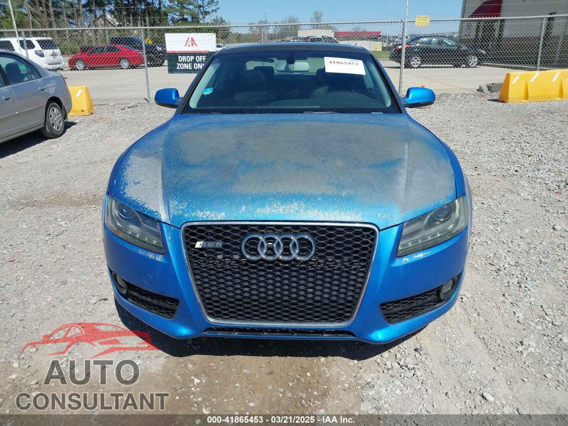 AUDI A5 2010 - WAULFAFR8AA044893