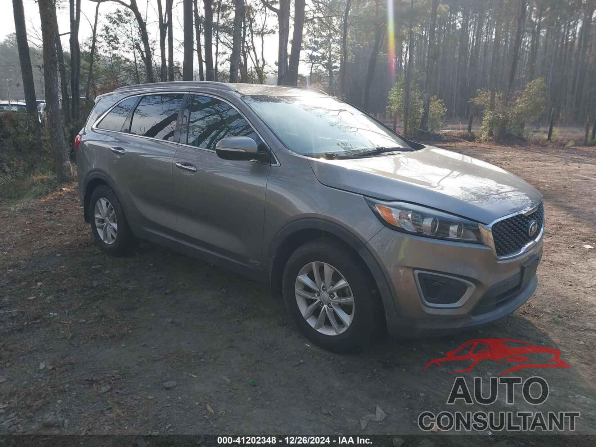 KIA SORENTO 2017 - 5XYPGDA39HG200035