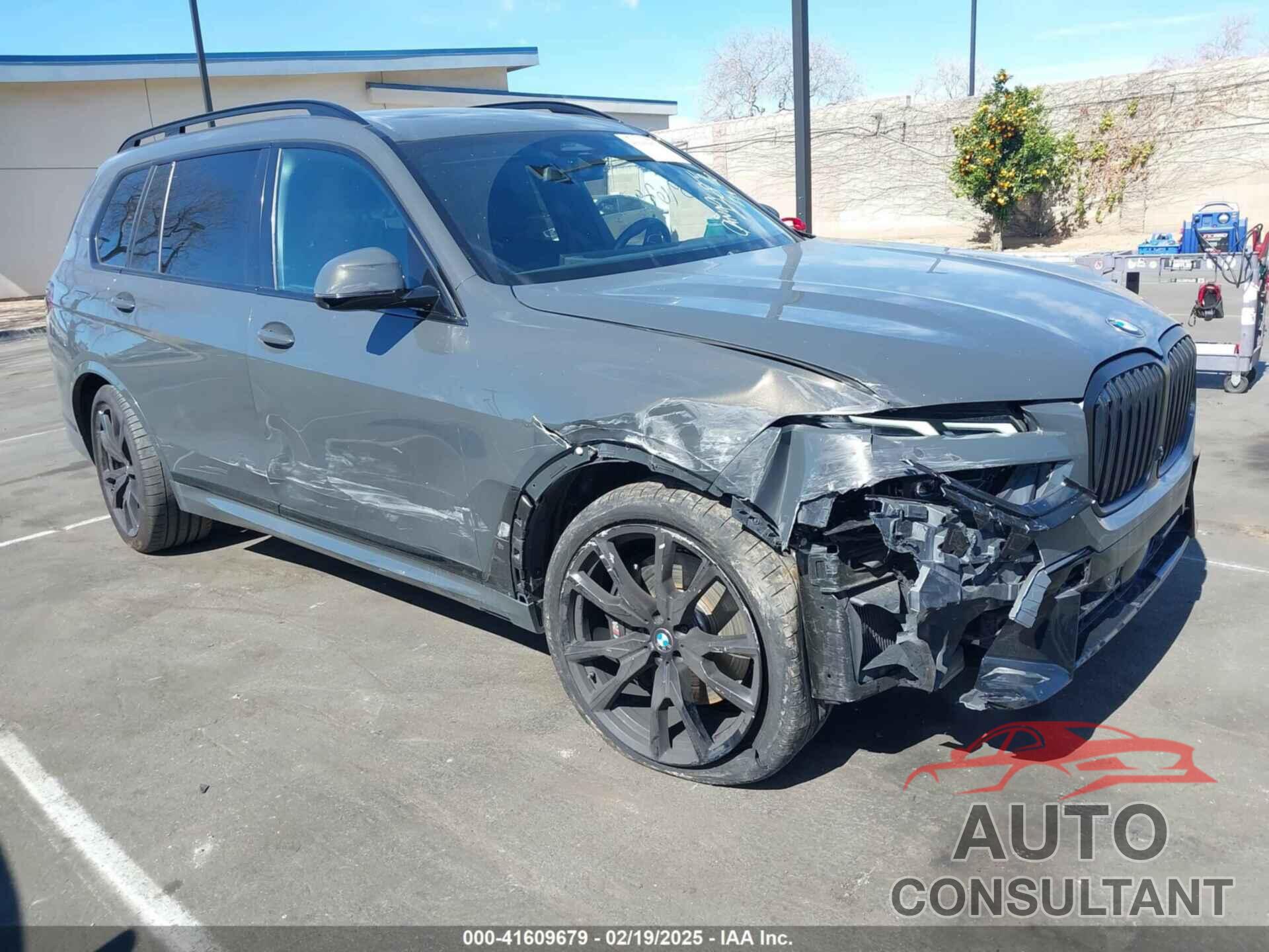 BMW X7 2024 - 5UX23EM03R9S44014