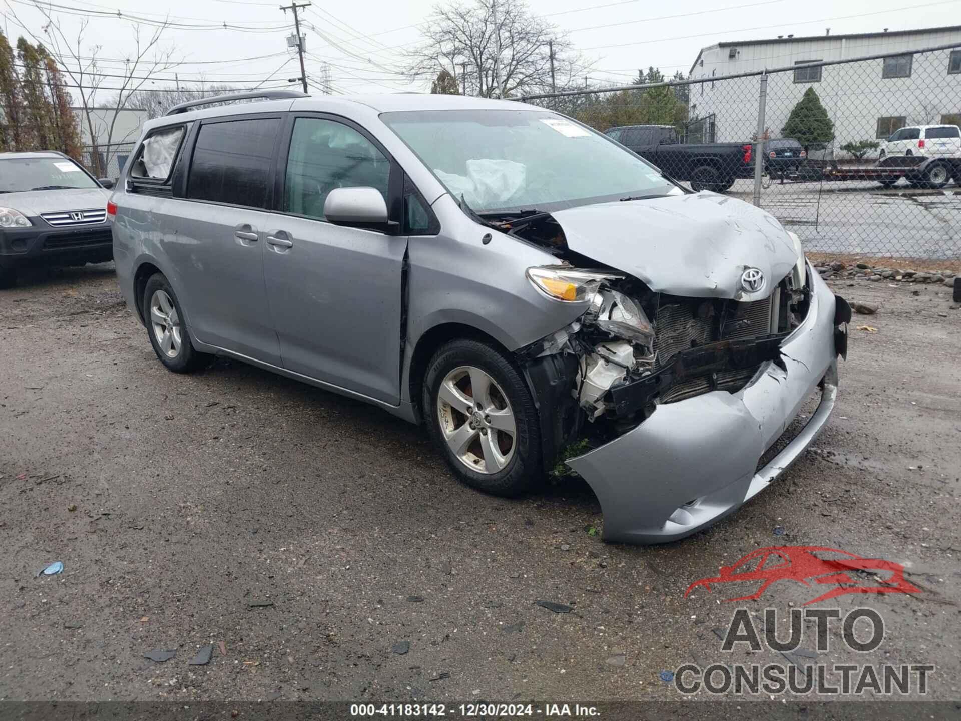 TOYOTA SIENNA 2014 - 5TDKK3DCXES422936