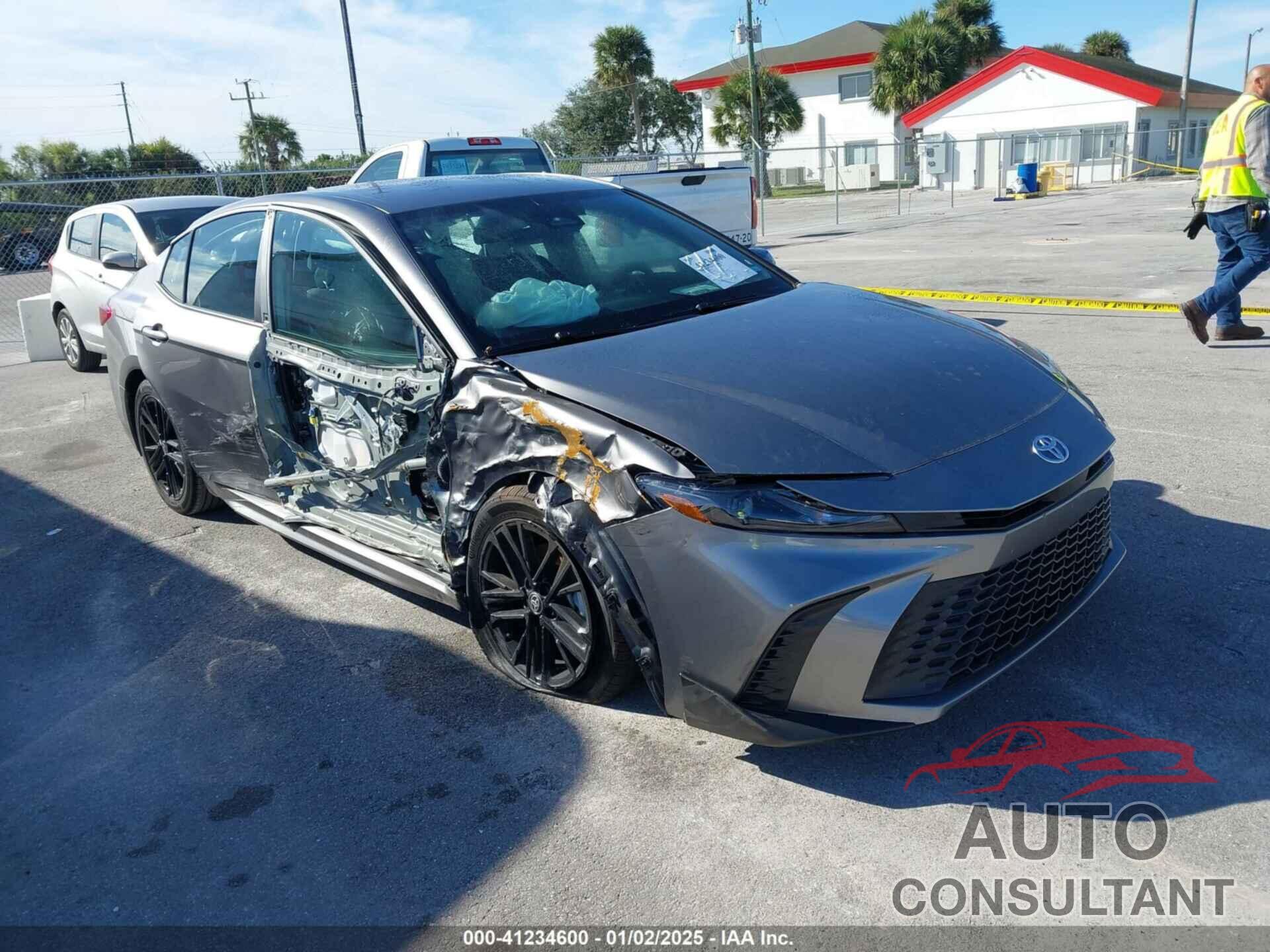 TOYOTA CAMRY 2025 - 4T1DAACK2SU550065