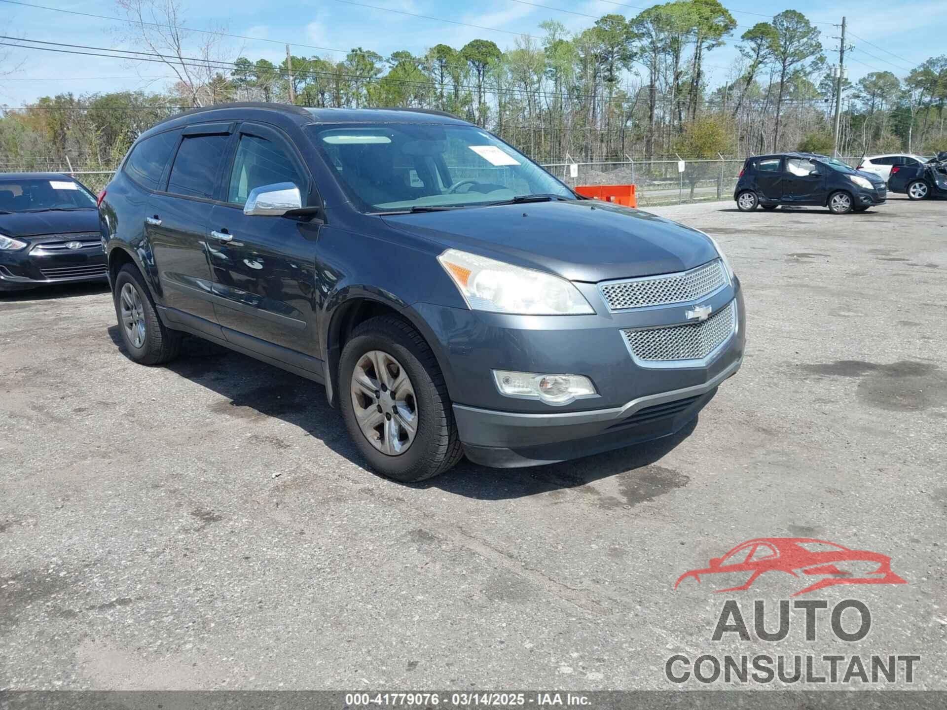CHEVROLET TRAVERSE 2012 - 1GNKRFED5CJ397448