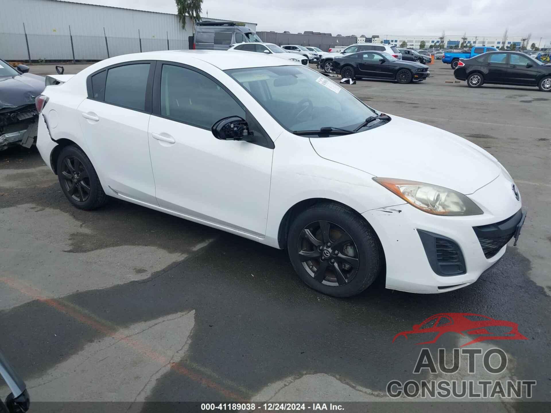 MAZDA MAZDA3 2011 - JM1BL1VG3B1384624