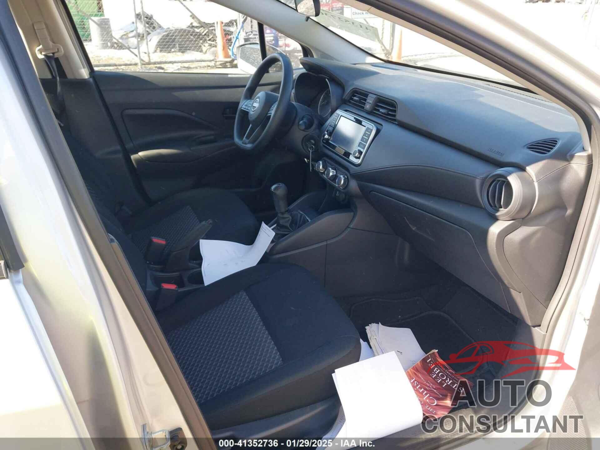 NISSAN VERSA 2023 - 3N1CN8BV4PL819454