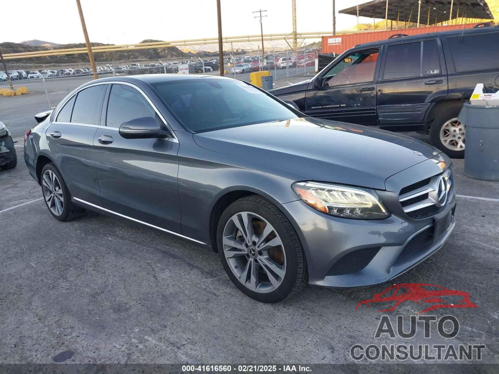 MERCEDES-BENZ C 300 2019 - 55SWF8DB9KU309892