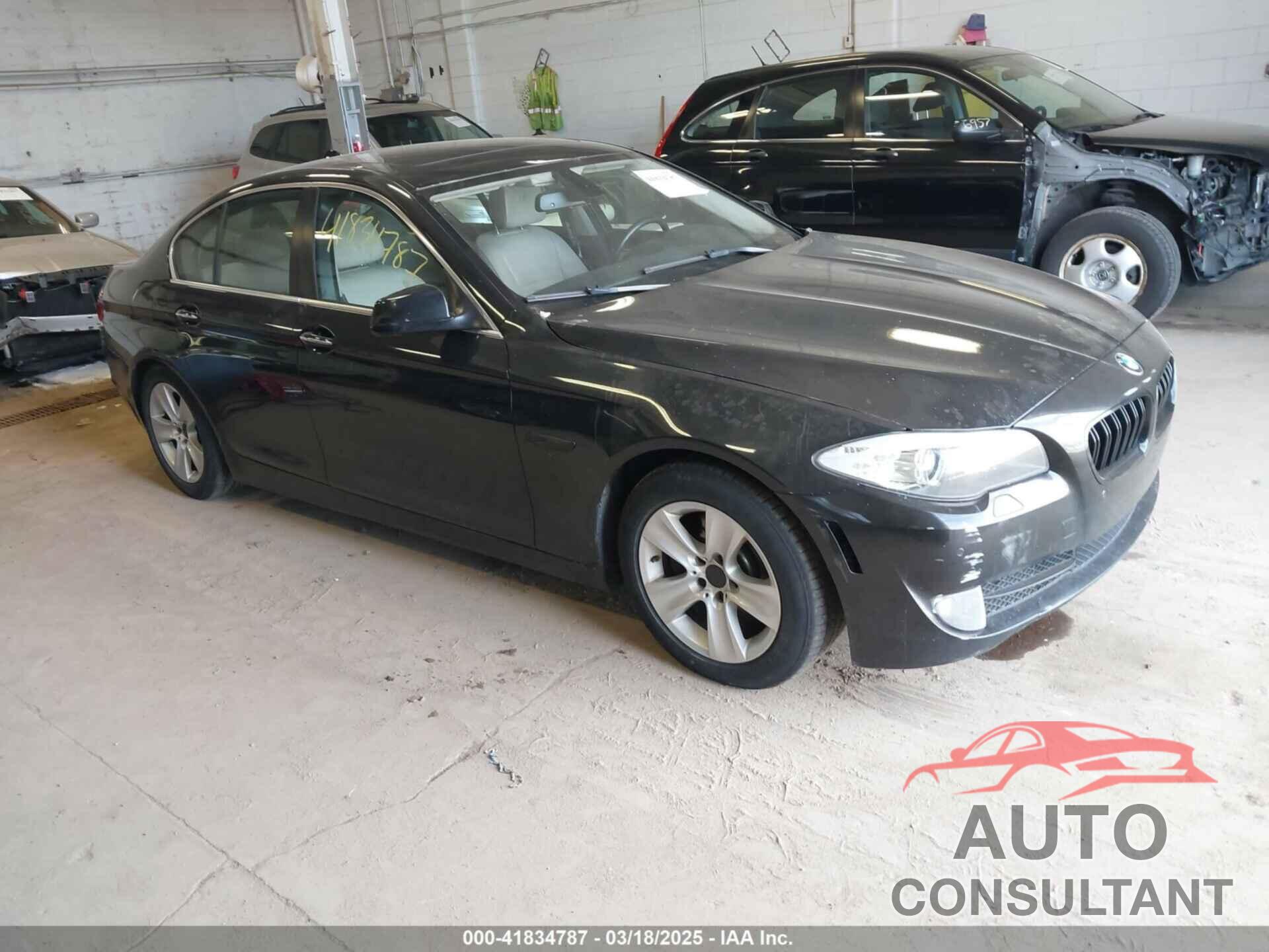 BMW 528I 2011 - WBAFR1C50BC736884