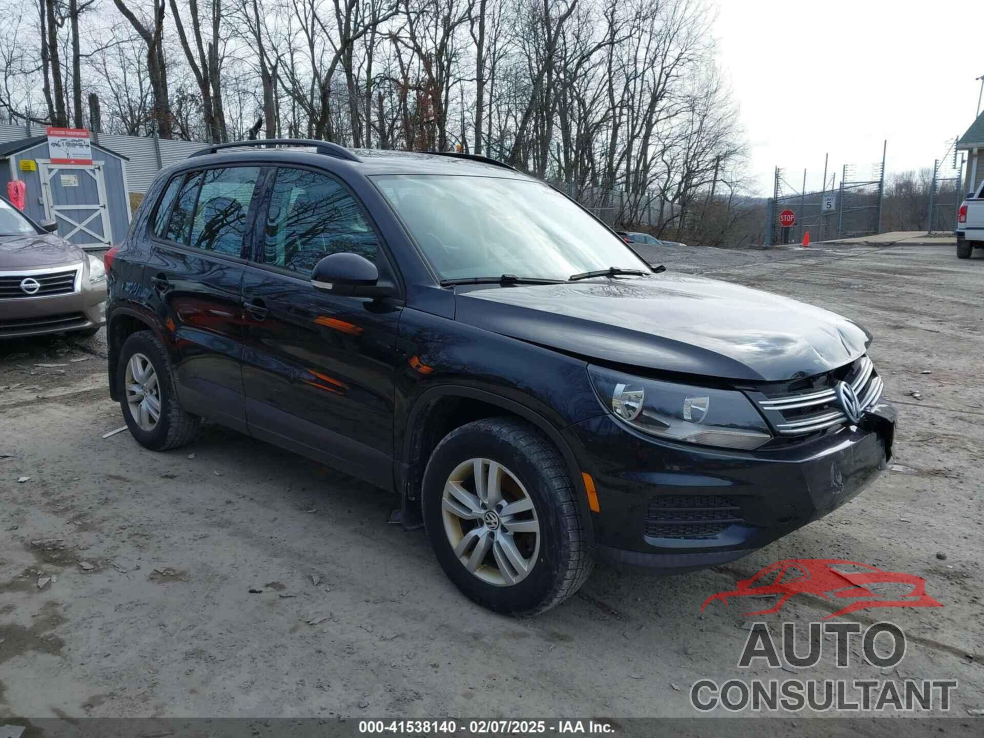 VOLKSWAGEN TIGUAN 2016 - WVGBV7AX3GW009227