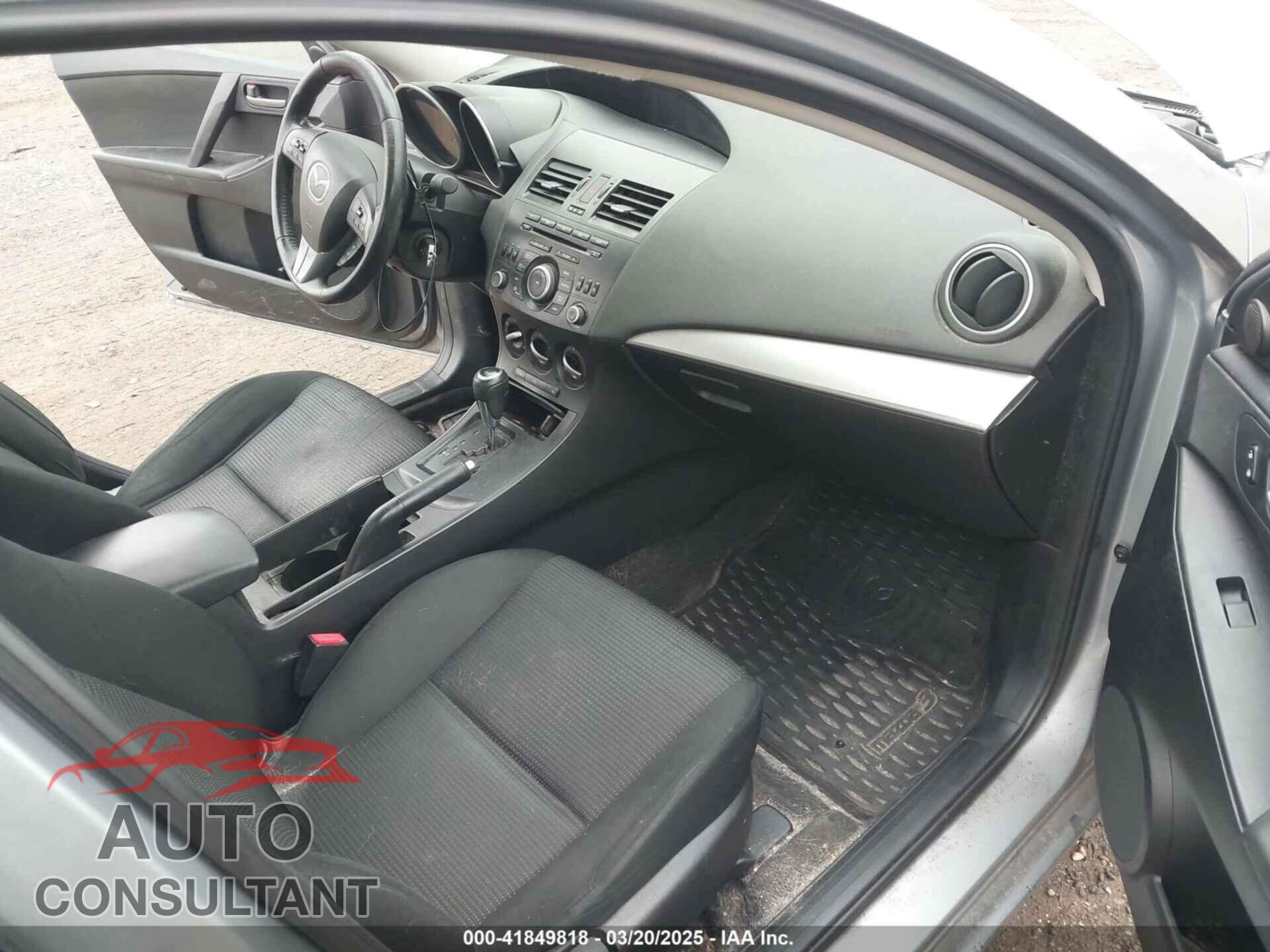 MAZDA MAZDA3 2012 - JM1BL1V82C1565370