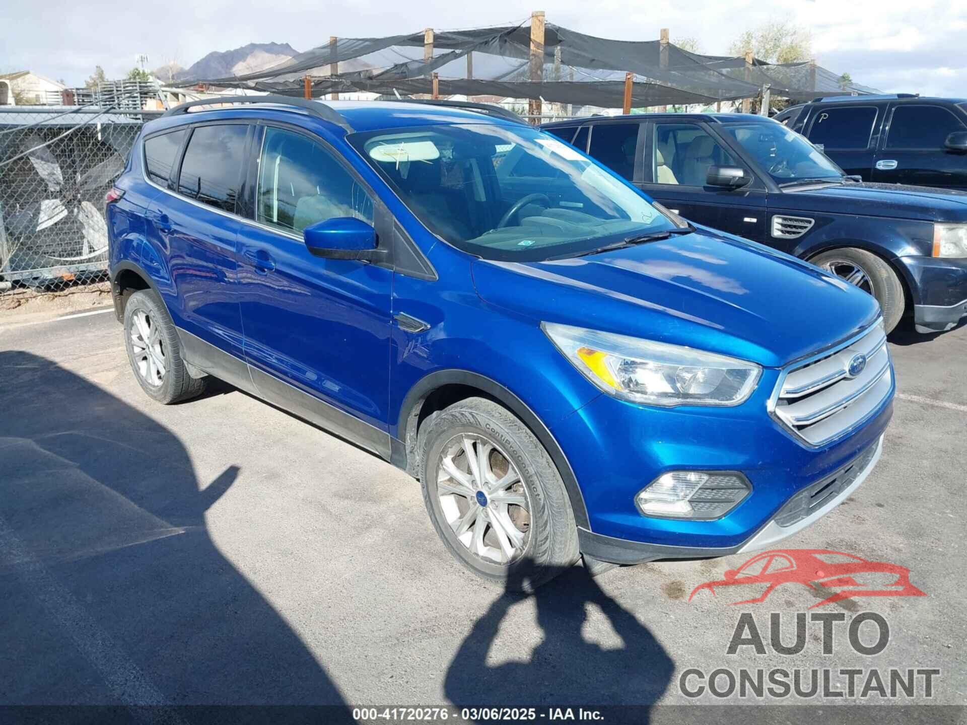 FORD ESCAPE 2018 - 1FMCU0GD5JUC19438