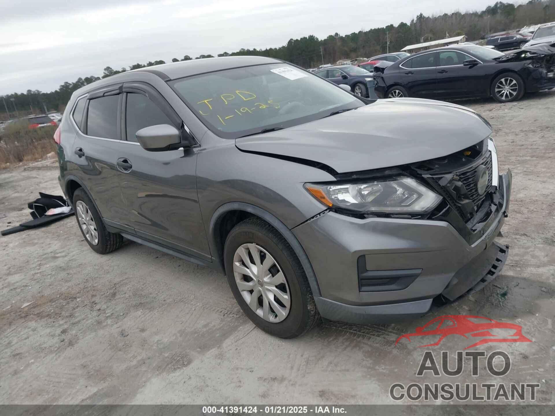 NISSAN ROGUE 2018 - KNMAT2MT3JP509200