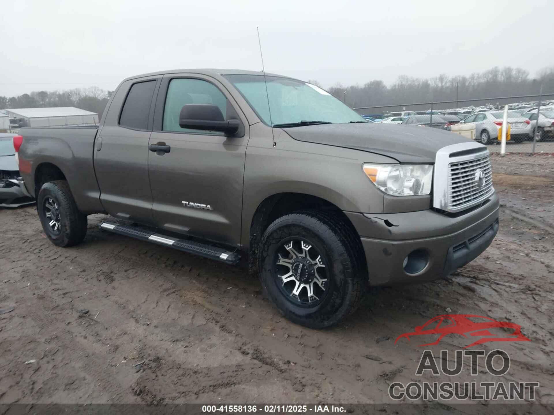 TOYOTA TUNDRA 2011 - 5TFUM5F12BX018755