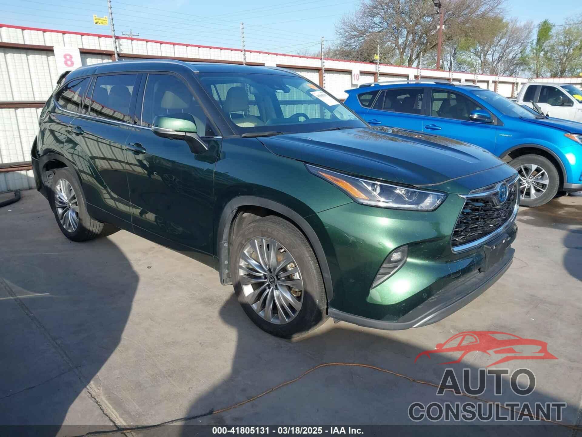 TOYOTA HIGHLANDER 2023 - 5TDFARAH8PS521359