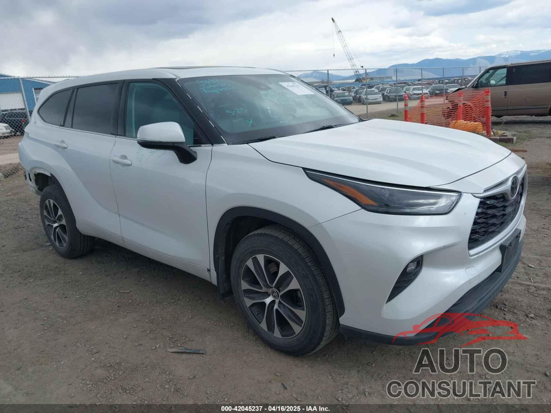 TOYOTA HIGHLANDER 2022 - 5TDGZRBHXNS234405