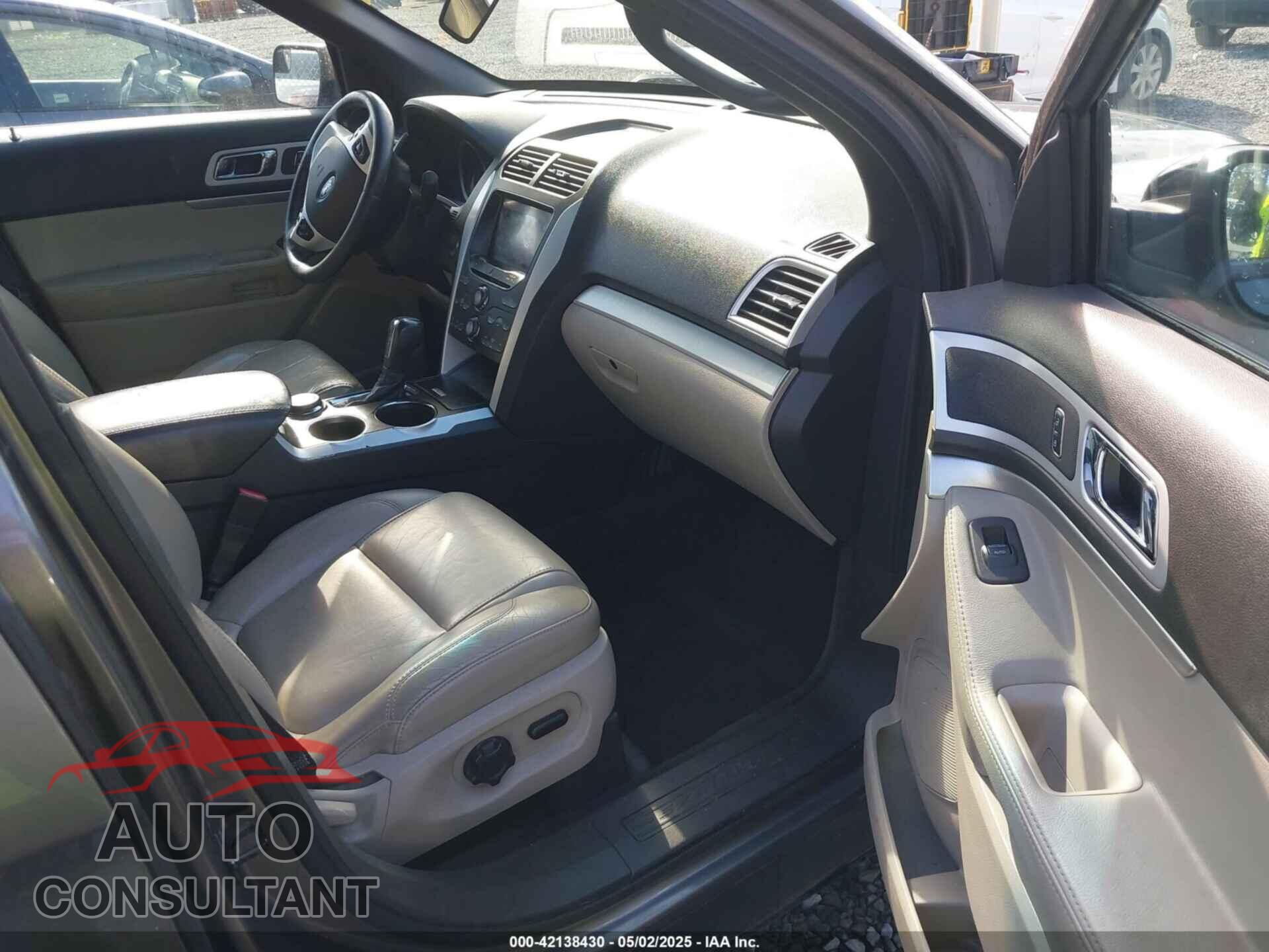 FORD EXPLORER 2011 - 1FMHK8D82BGA26505