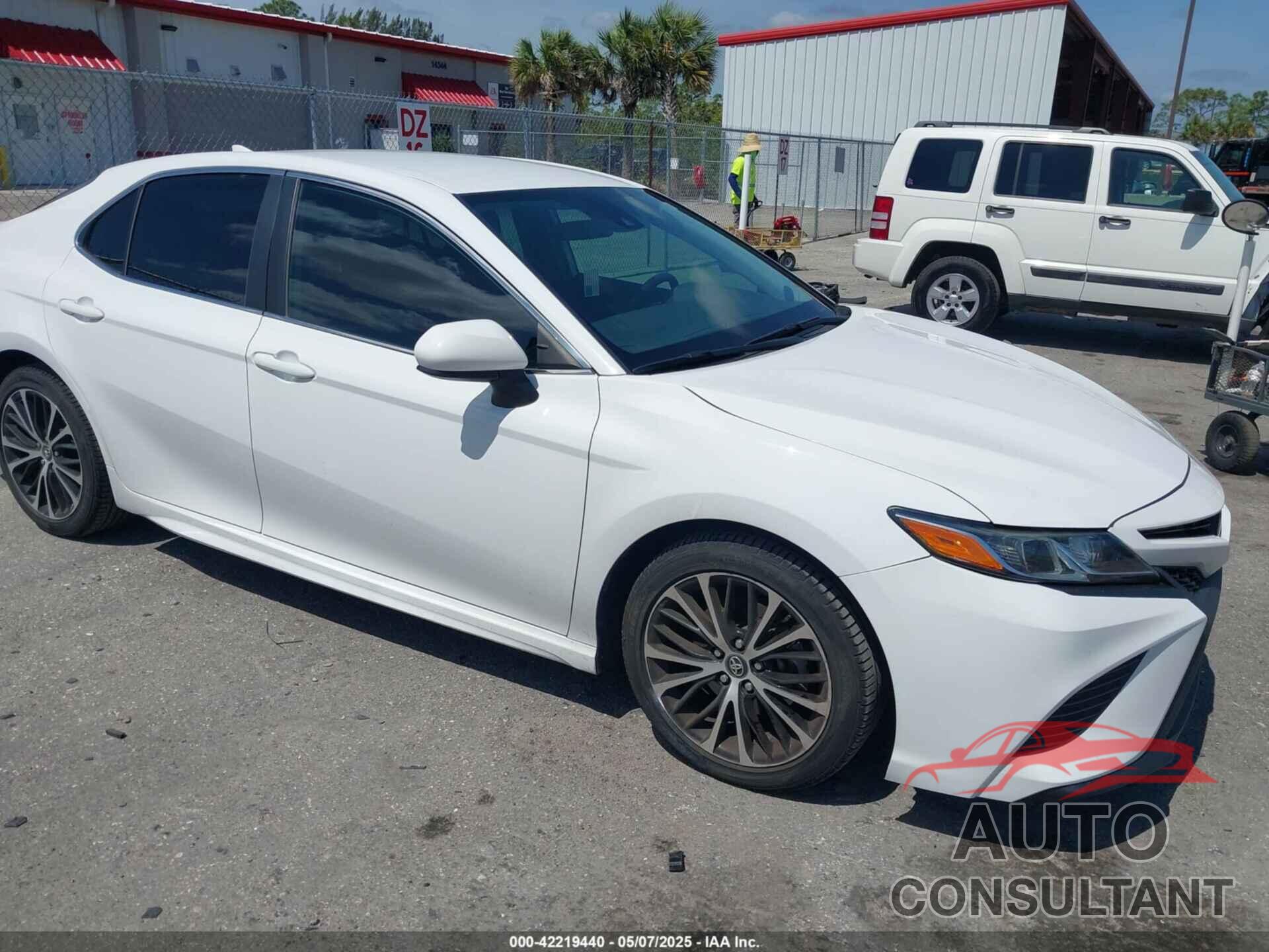 TOYOTA CAMRY 2019 - 4T1B11HK8KU226604