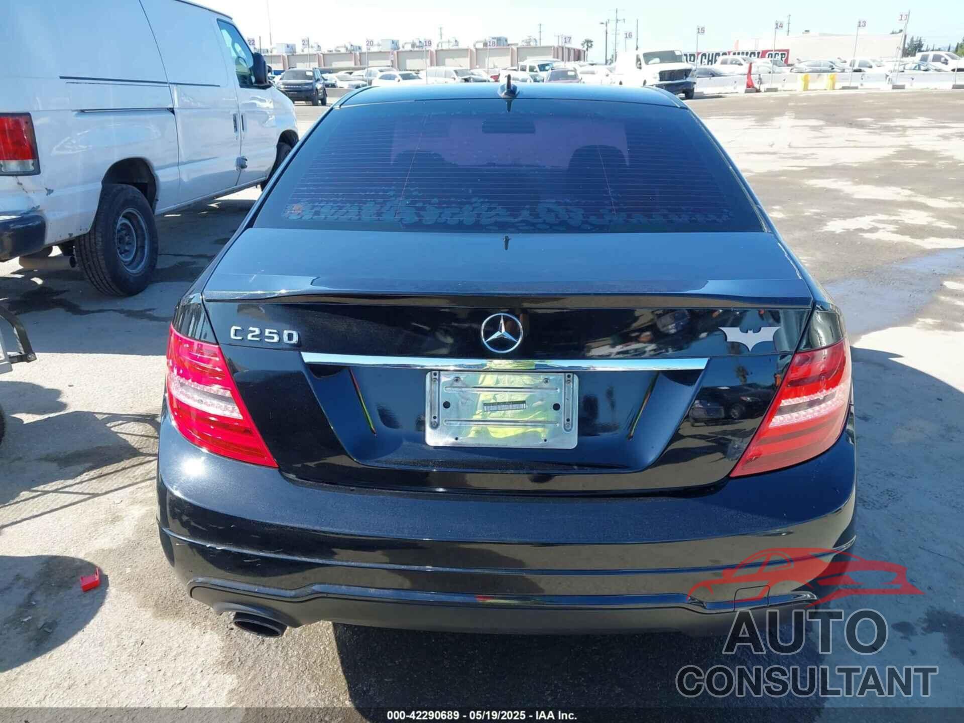 MERCEDES-BENZ C 250 2013 - WDDGF4HB1DR259968