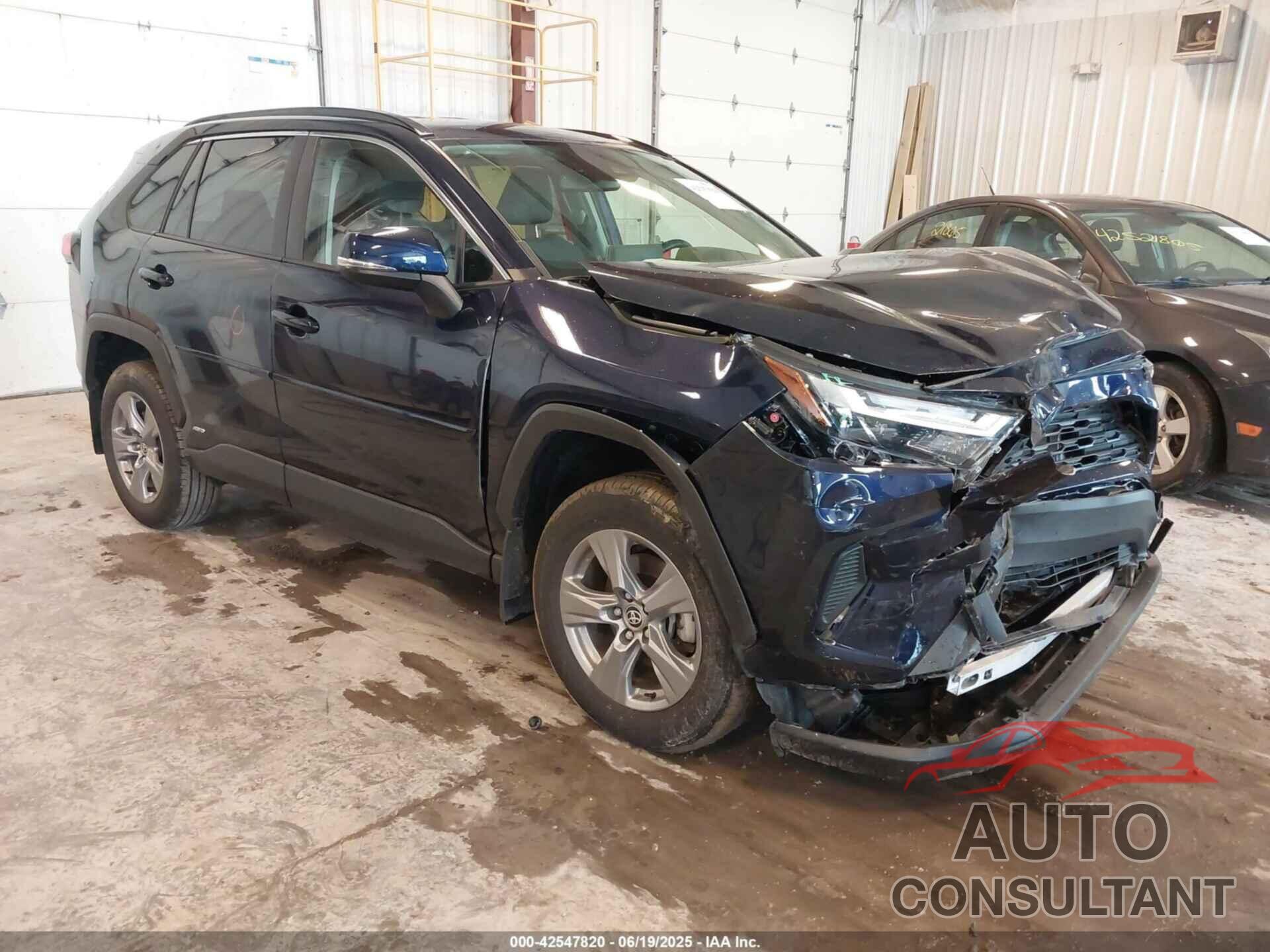 TOYOTA RAV4 HYBRID 2024 - JTMRWRFV2RJ060270