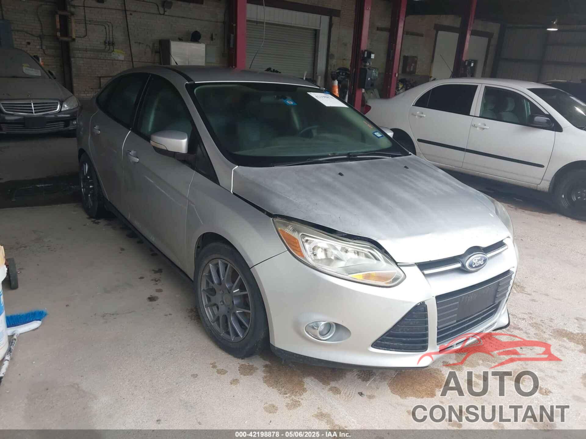 FORD FOCUS 2014 - 1FADP3F23EL158142