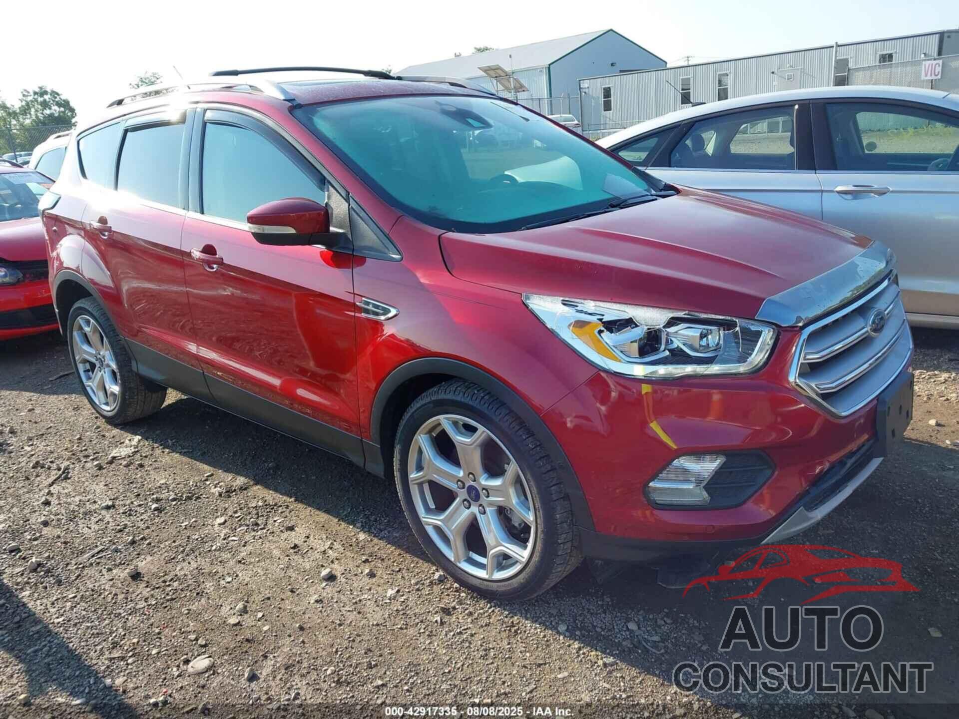 FORD ESCAPE 2017 - 1FMCU0J92HUA81405