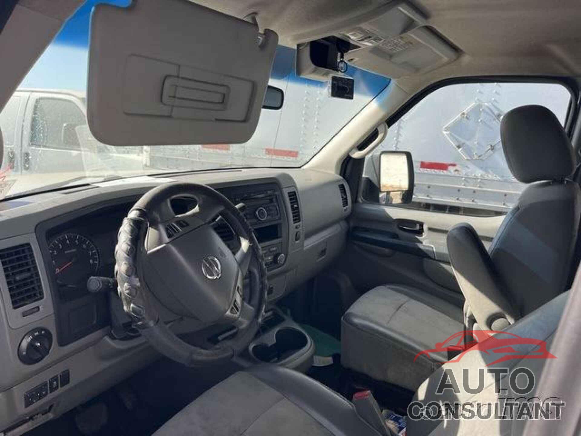 NISSAN NV 2013 - 1N6BF0KL4DN108271