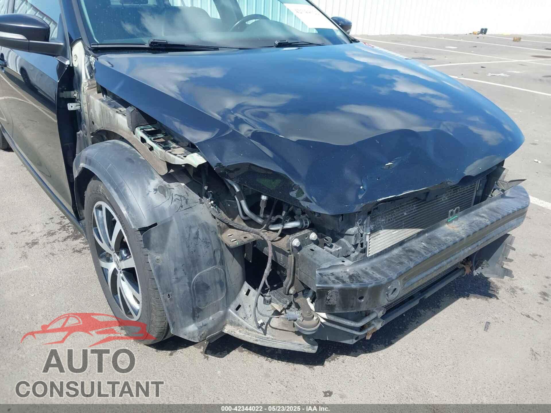 VOLKSWAGEN JETTA 2017 - 3VWDB7AJ6HM256743