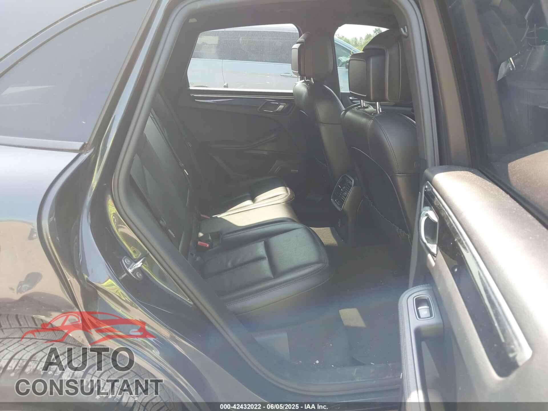 PORSCHE MACAN 2017 - WP1AB2A52HLB18385