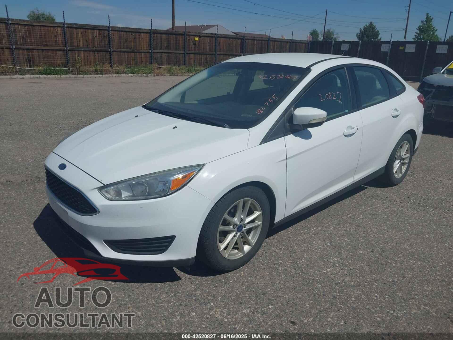 FORD FOCUS 2015 - 1FADP3F28FL334359