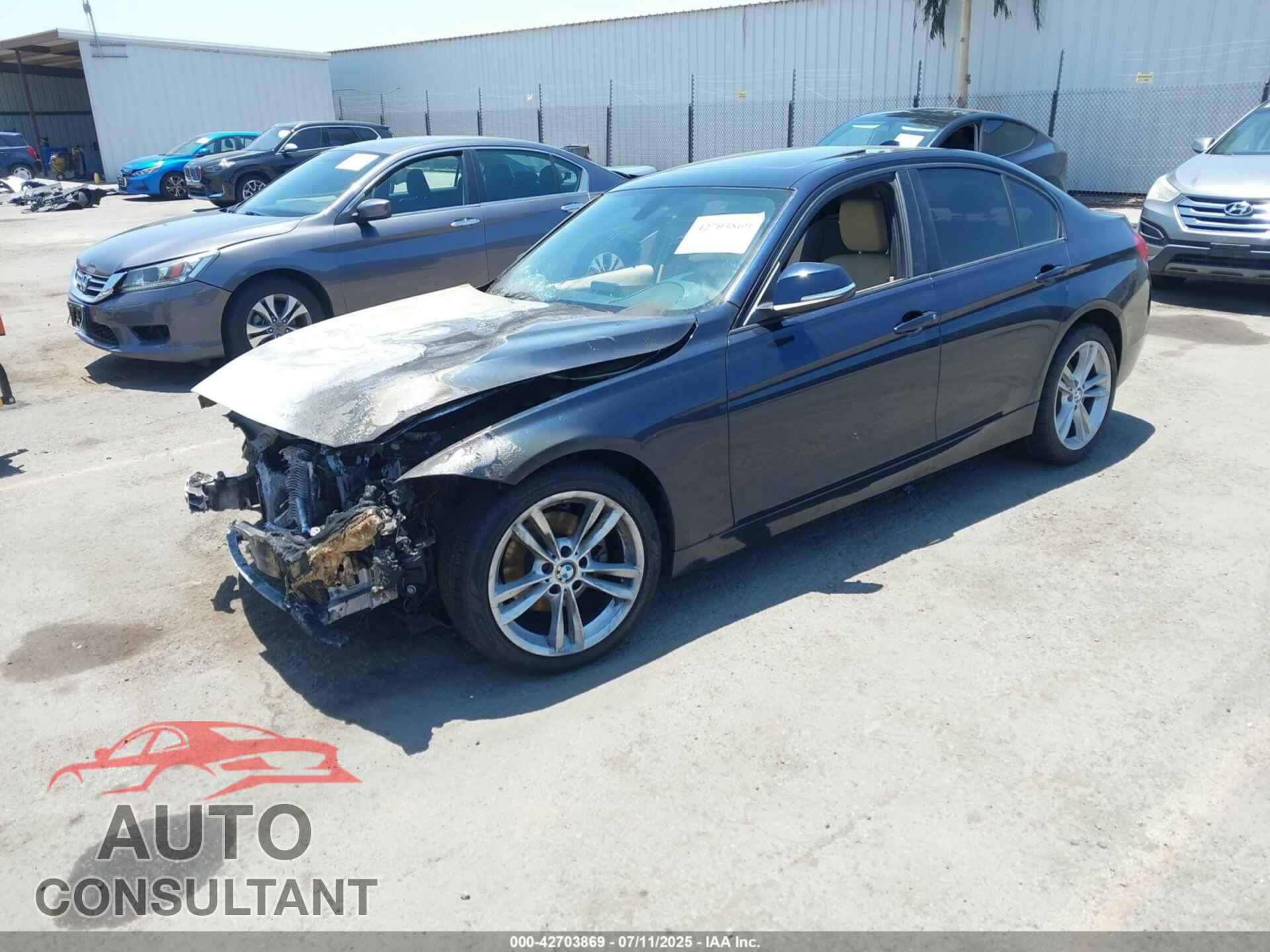 BMW 320I 2016 - WBA8E1G58GNT35223