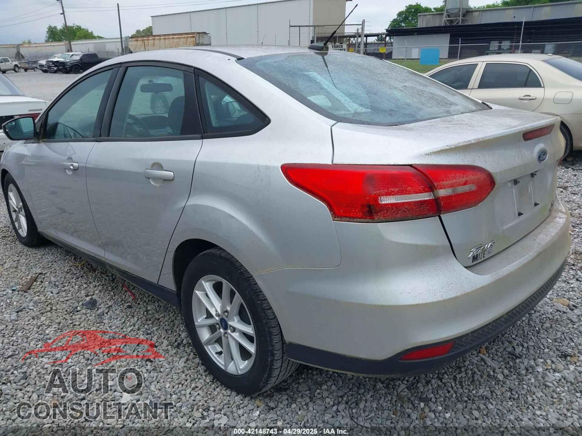 FORD FOCUS 2015 - 1FADP3FE4FL304169