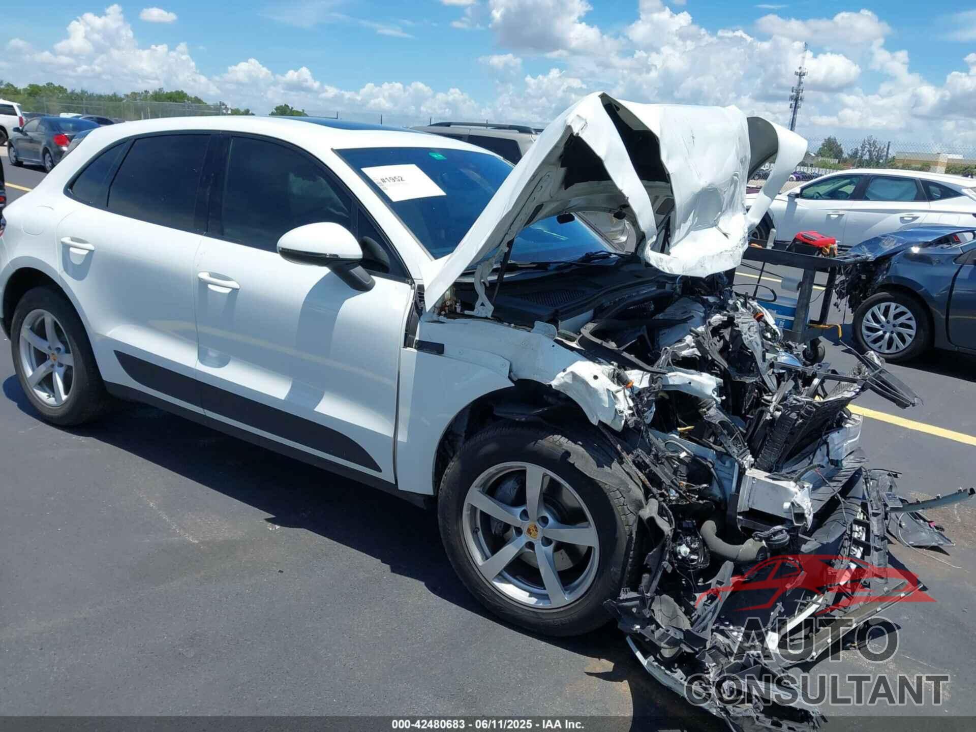 PORSCHE MACAN 2018 - WP1AA2A55JLB07597
