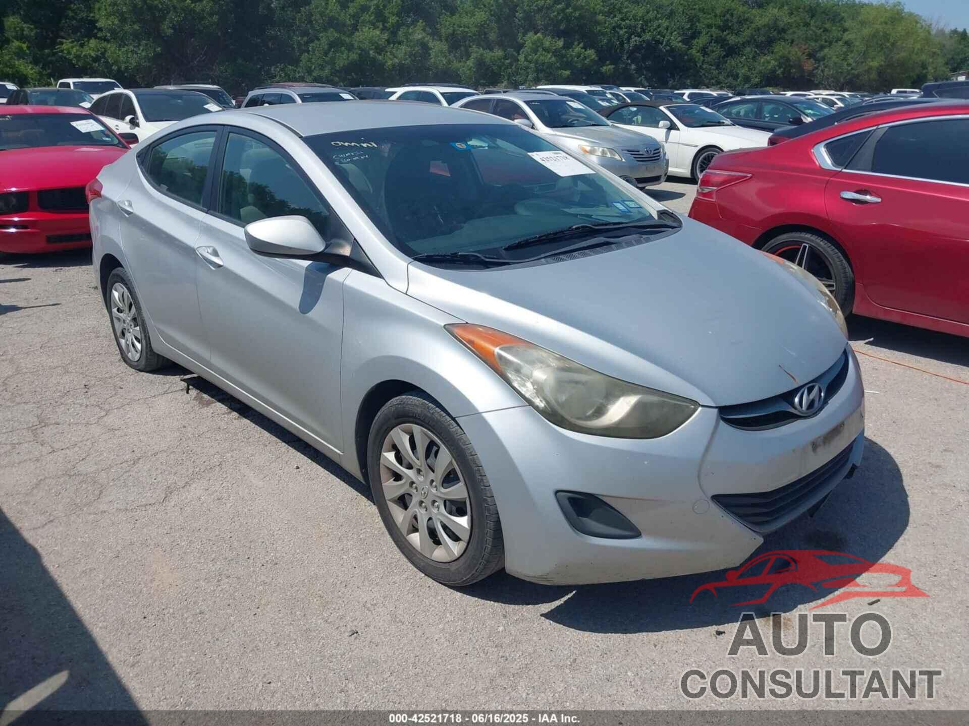 HYUNDAI ELANTRA 2011 - 5NPDH4AE3BH023404