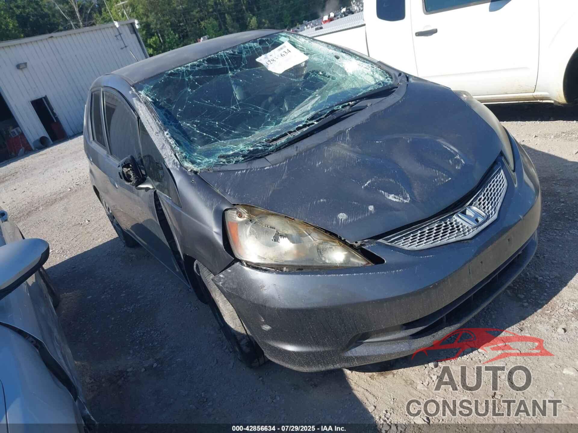 HONDA FIT 2013 - JHMGE8H3XDC008087